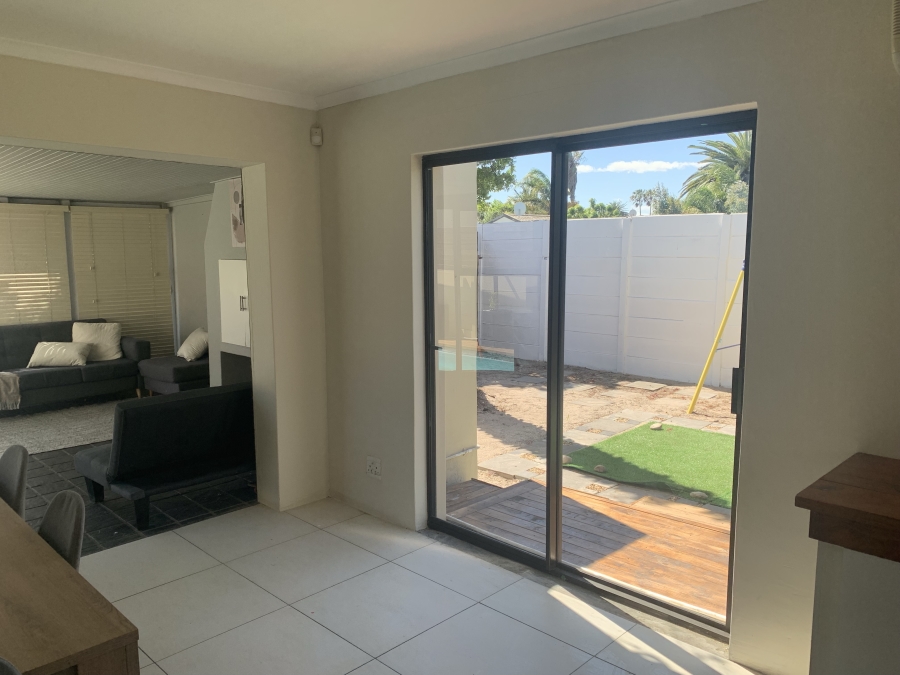 2 Bedroom Property for Sale in Table View Western Cape